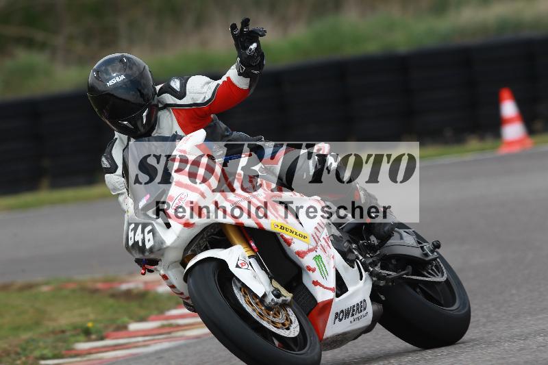 Archiv-2022/13 25.04.2022 Plüss Moto Sport ADR/Freies Fahren/646